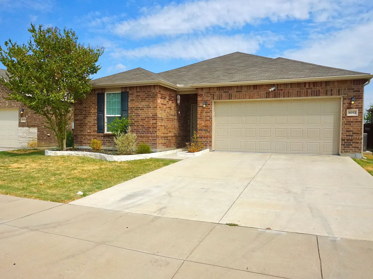 8032 Hereland Trl — Photo 2