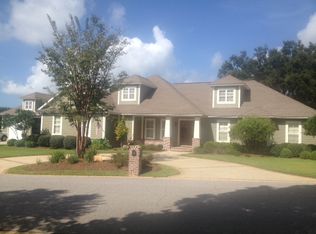 703 Stonewall Dr, Gulf Breeze, FL 32561