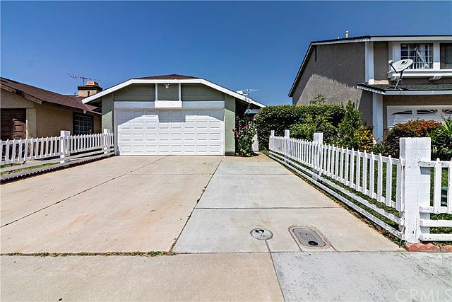 1st image of 13441 Harewood Dr