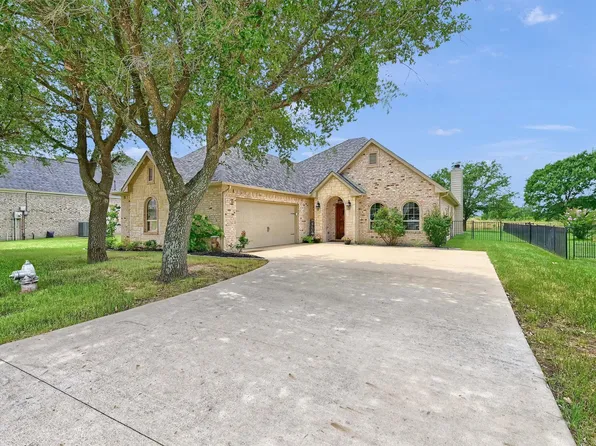 3006 Preston Club Dr, Sherman, TX 75092