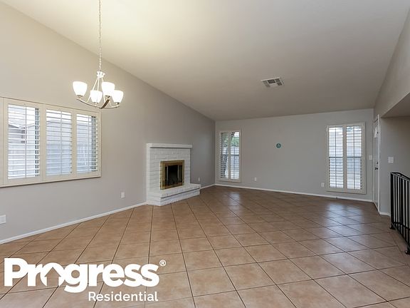 4th image of 3120 N Longmore St