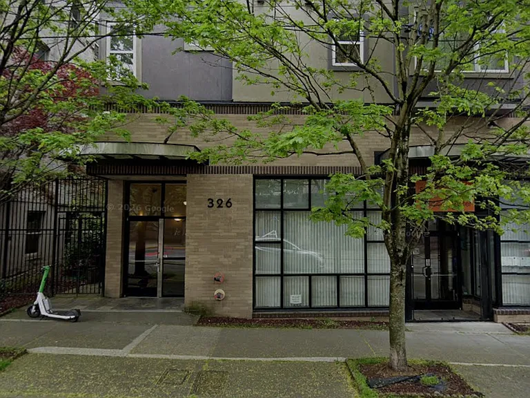 326 Queen Anne Ave N #402 — Photo 2