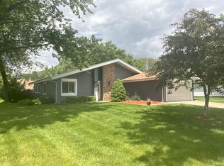 5811 Easton Ct, Hanover Park, IL 60133