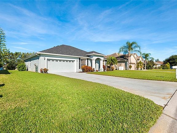4th image of 317 Terranova Blvd