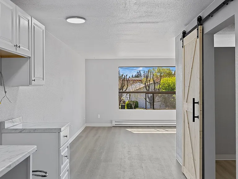 Highline Villas - Renovated 1-Bedroom Apartment | Steps from Downtown Burien — Photo 31