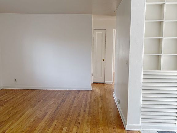 4th image of 5740 SE Milwaukie Ave #44-1