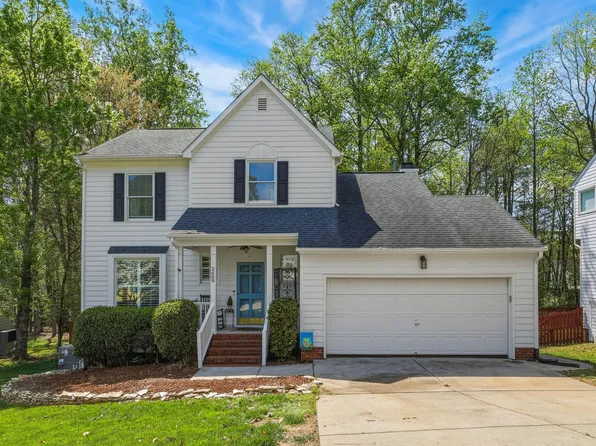 2608 Crofton Springs Dr, Raleigh, NC 27615