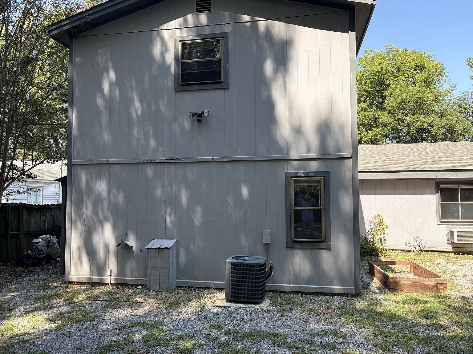 Humes Avenue Northeast 1422 - C — Photo 2