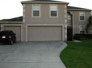 900 Daybreak Dr, Fruitland Park, FL 34731
