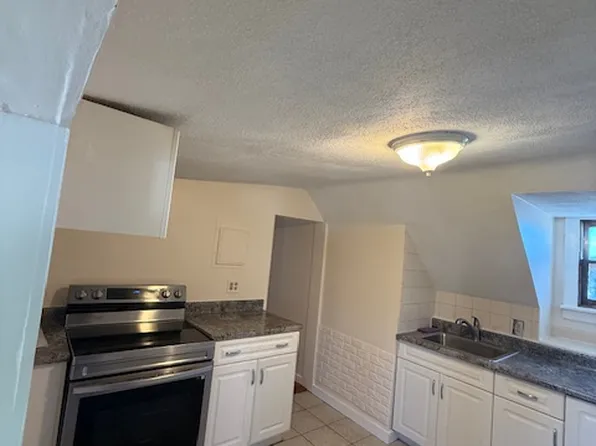 5 Autumn St #3, Somerville, MA 02145