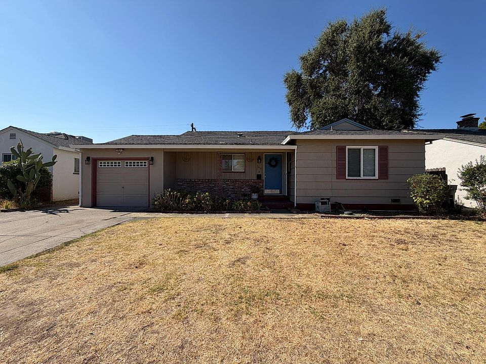 1st image of 2410 Brentley Dr
