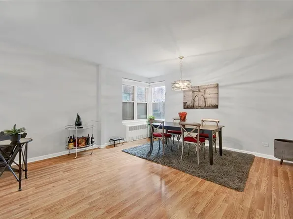 9411 Shore Road image 4 of 18