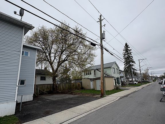 3rd image of 301 3rd St W