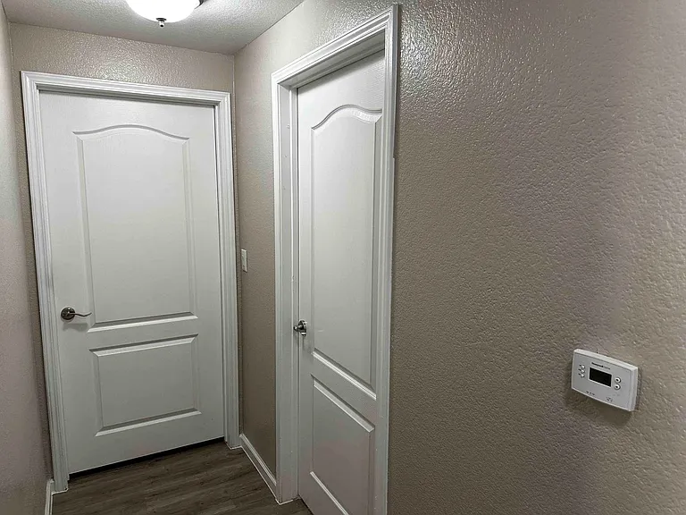 10213 King Henry Ave #104 — Photo 11
