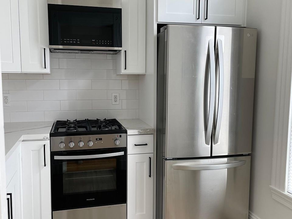 1st image of 2056 Vallejo St APT 2