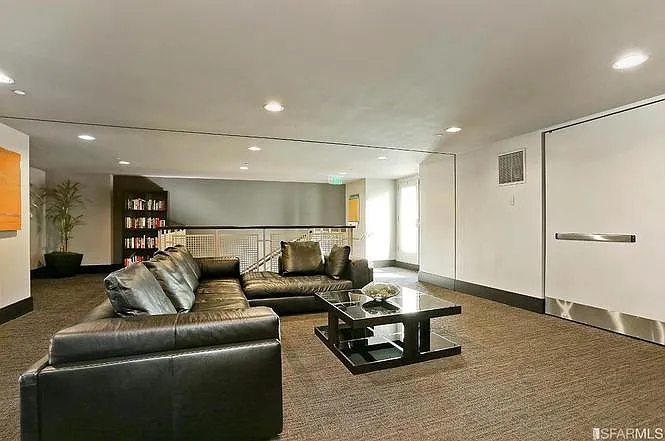 200 Brannan St #244 — Photo 22