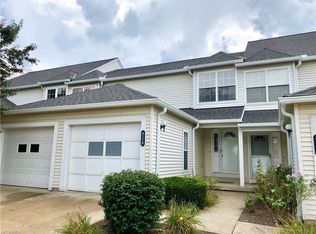 4228 River Ridge Dr #81, Cleveland, OH 44109