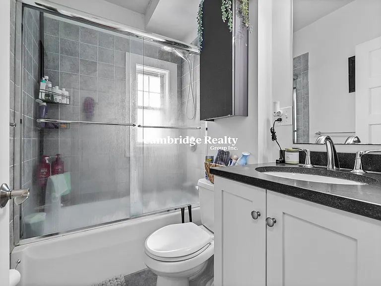 80 Bowdoin St #1T — Photo 8