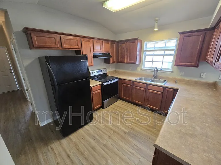 3115 Flintlock Dr — Photo 6
