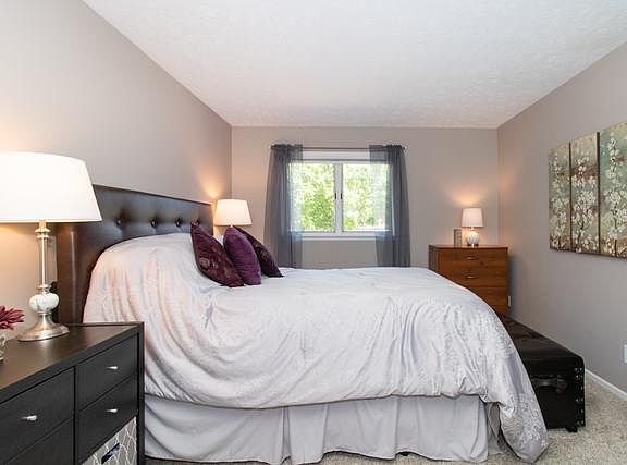 5th image of 1417 Croxton Ave Unit 6