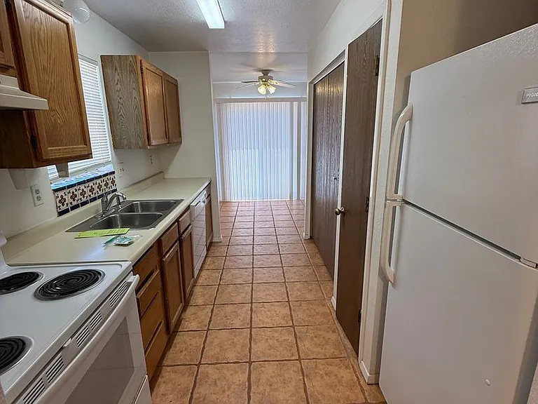 6529 Justin Ln — Photo 12