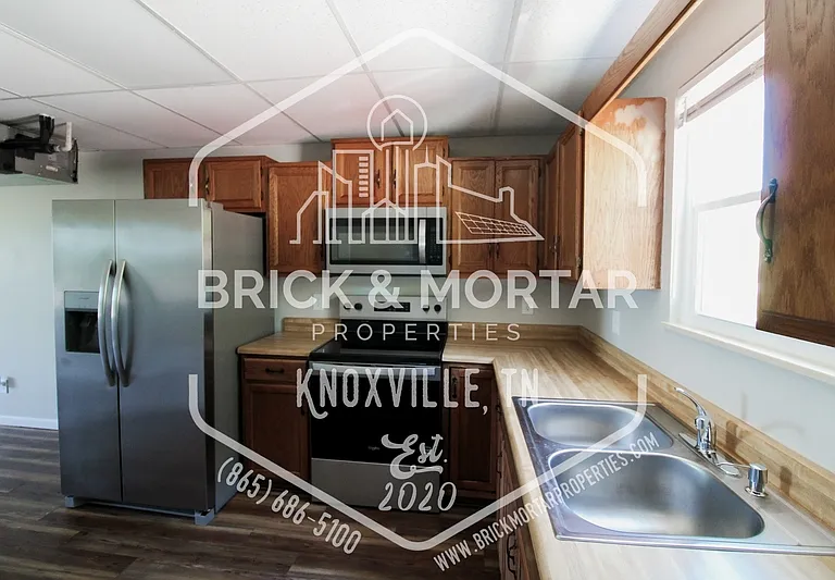1017 Clendenen Rd — Photo 6