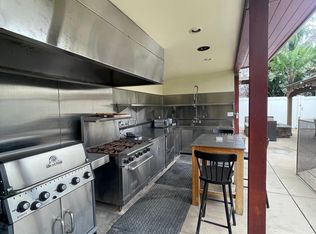 16020 Bassett St, Van Nuys, CA 91406