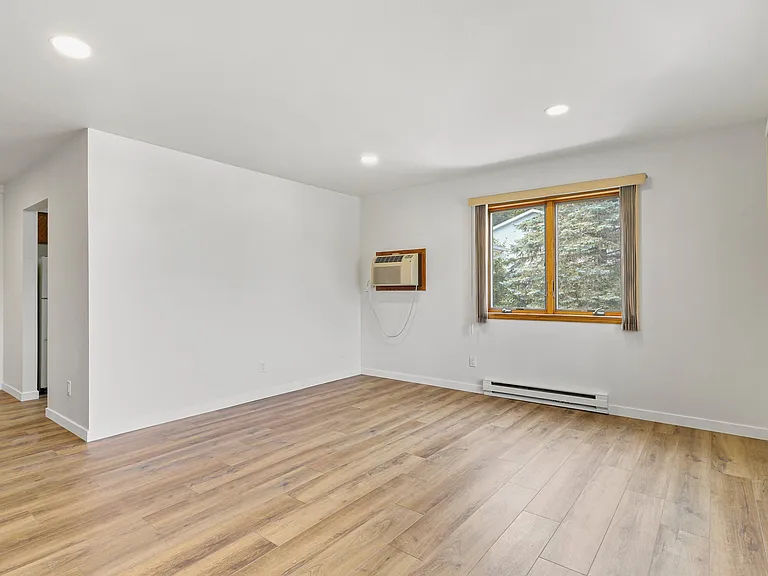 604 S Main St #3 — Photo 23