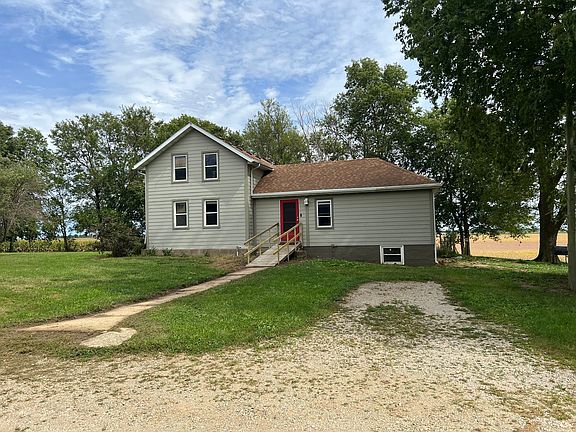 4th image of 312 N 15th Rd