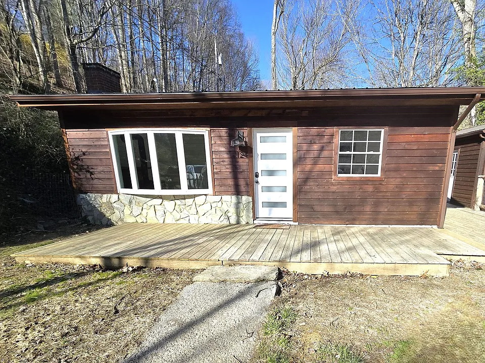 124 Tilley Rd