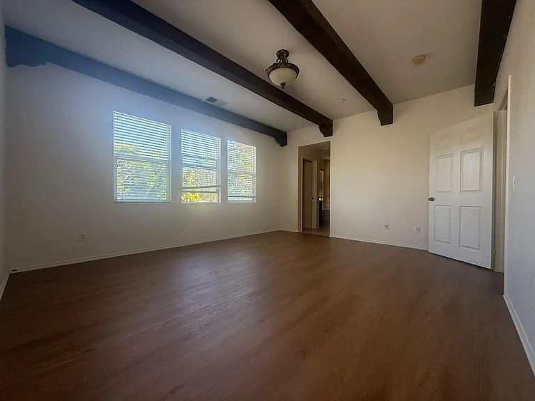 10058 Baylee Ln — Photo 12