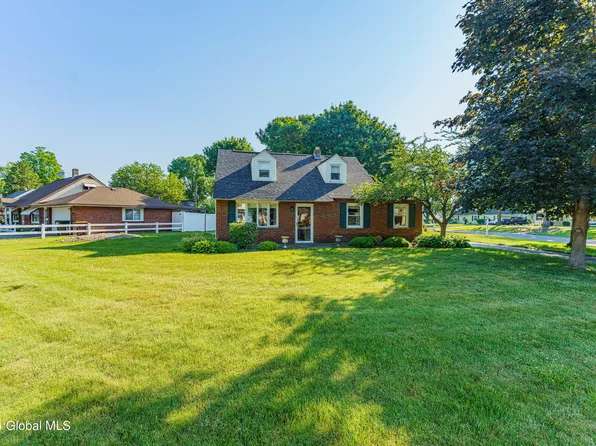 1005 Spry Lane, Schenectady, NY 12303