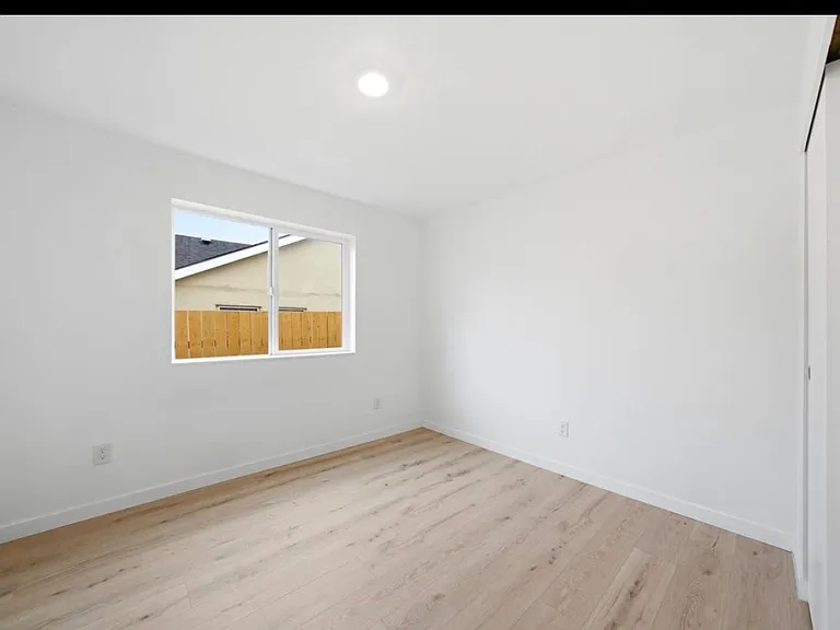 1019 S 6th Ave #120 — Photo 9