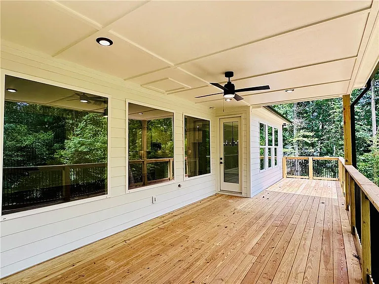 6312 Woodstock Rd — Photo 37