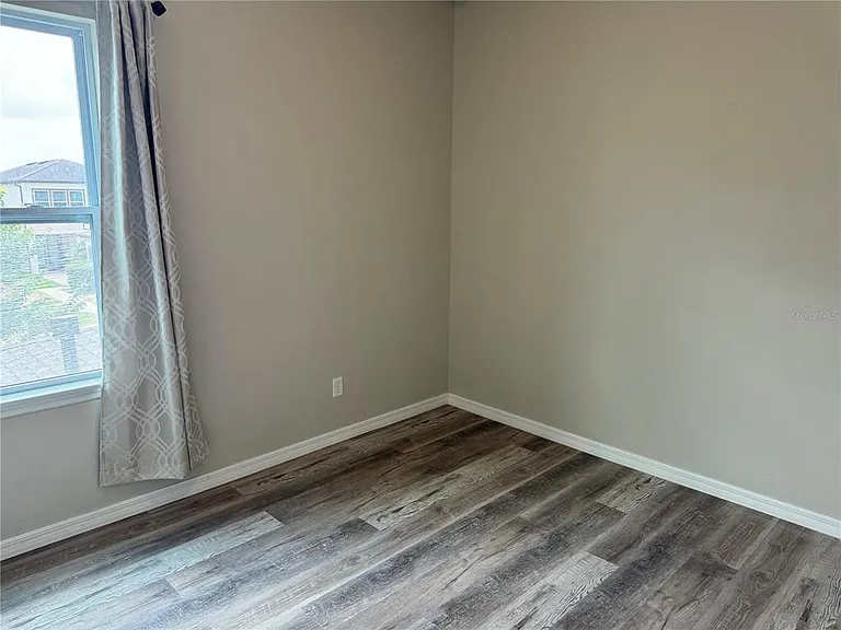 5912 Village Center Dr — Photo 39