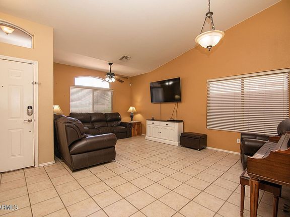 5th image of 10735 E El Moro Ave