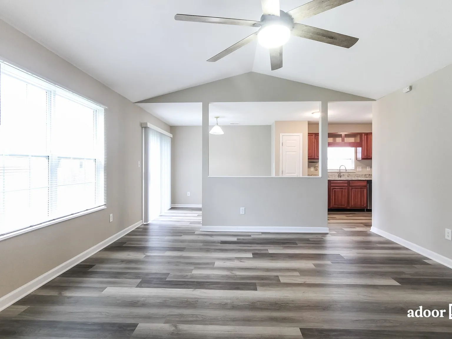3 bed, 2.0 bath, 1274 sqft, $1,750 — Photo 4