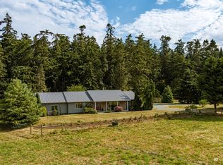 1112 W Terry Rd, Coupeville, WA 98239