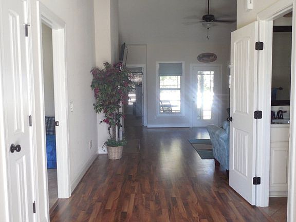 5th image of 33 Grace Dr