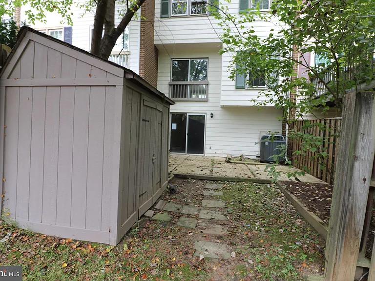 9302 Frostburg Way — Photo 4