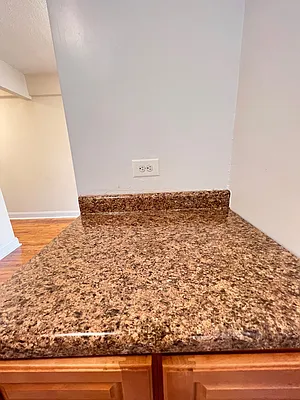 Rented by Queens Apartments Realty LLC | media 40