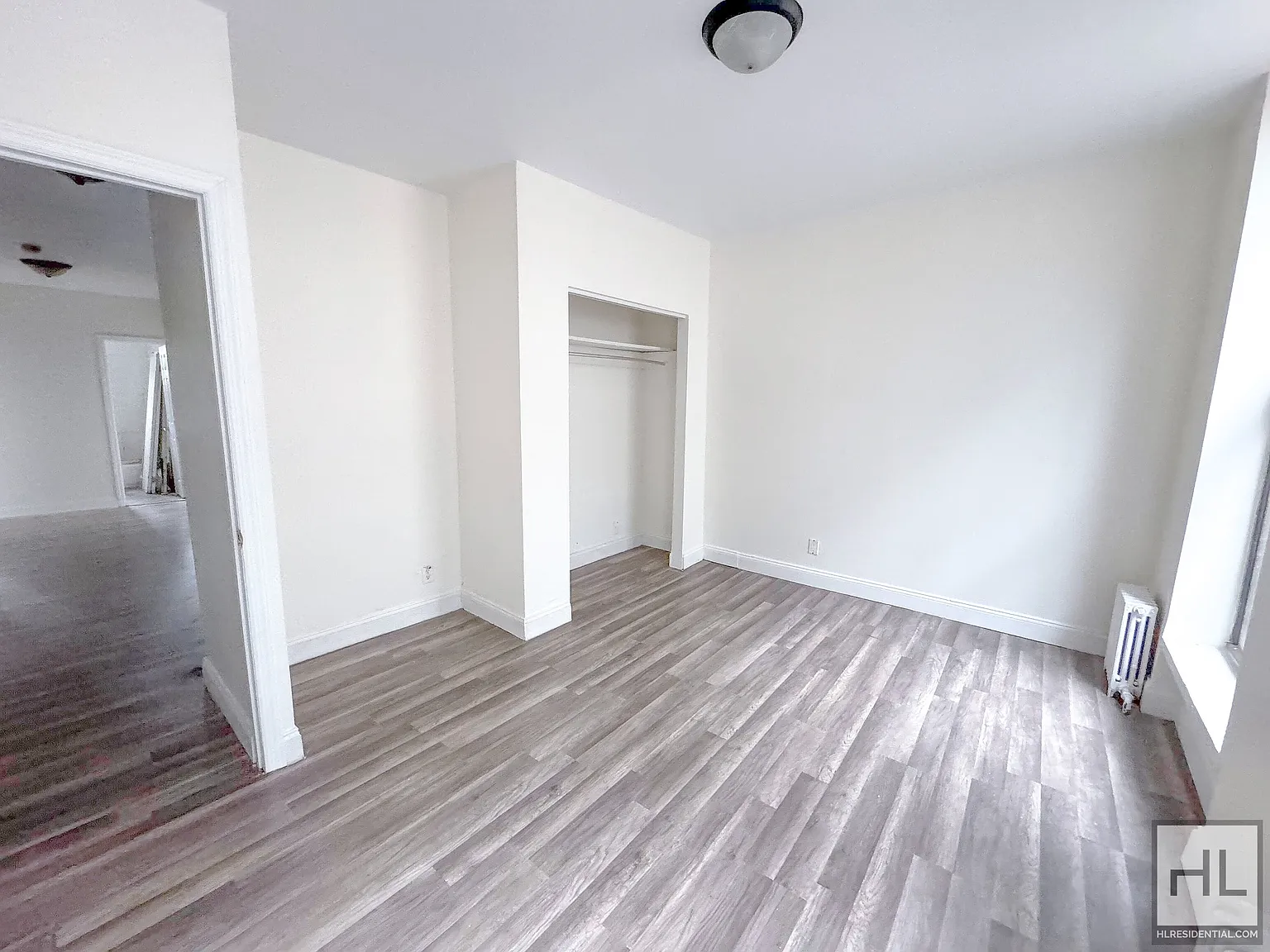 1121 Broadway — Photo 2