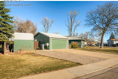 3rd image of 1084 Ponderosa Cir