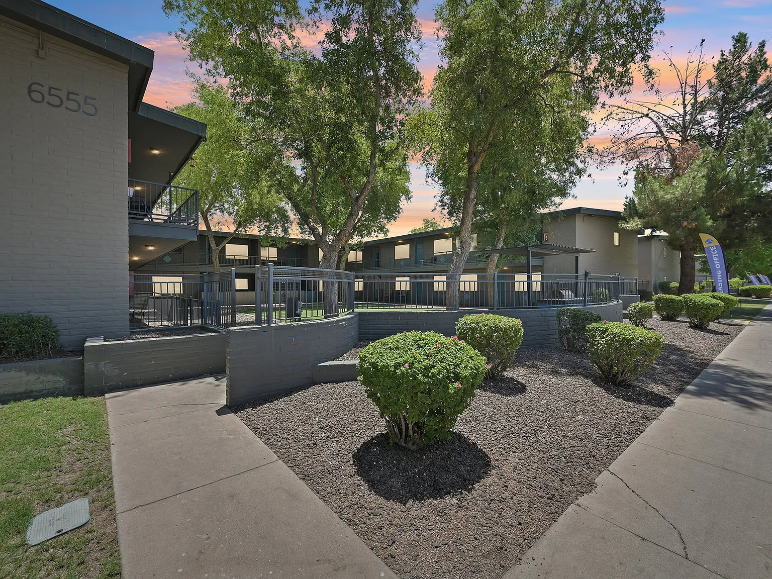 Cornell Apartments — Photo 2