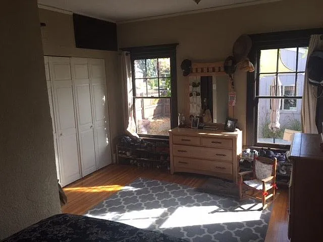 upstairs bedroom 1