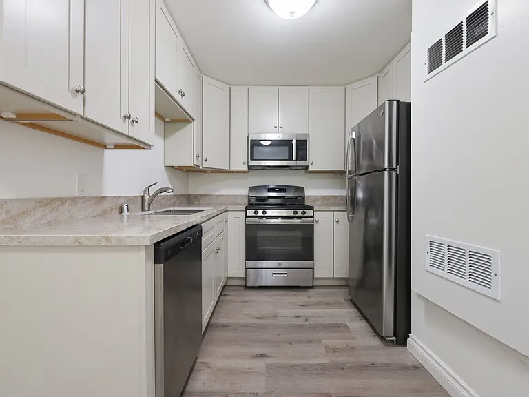 9059 Harness Street — Photo 37