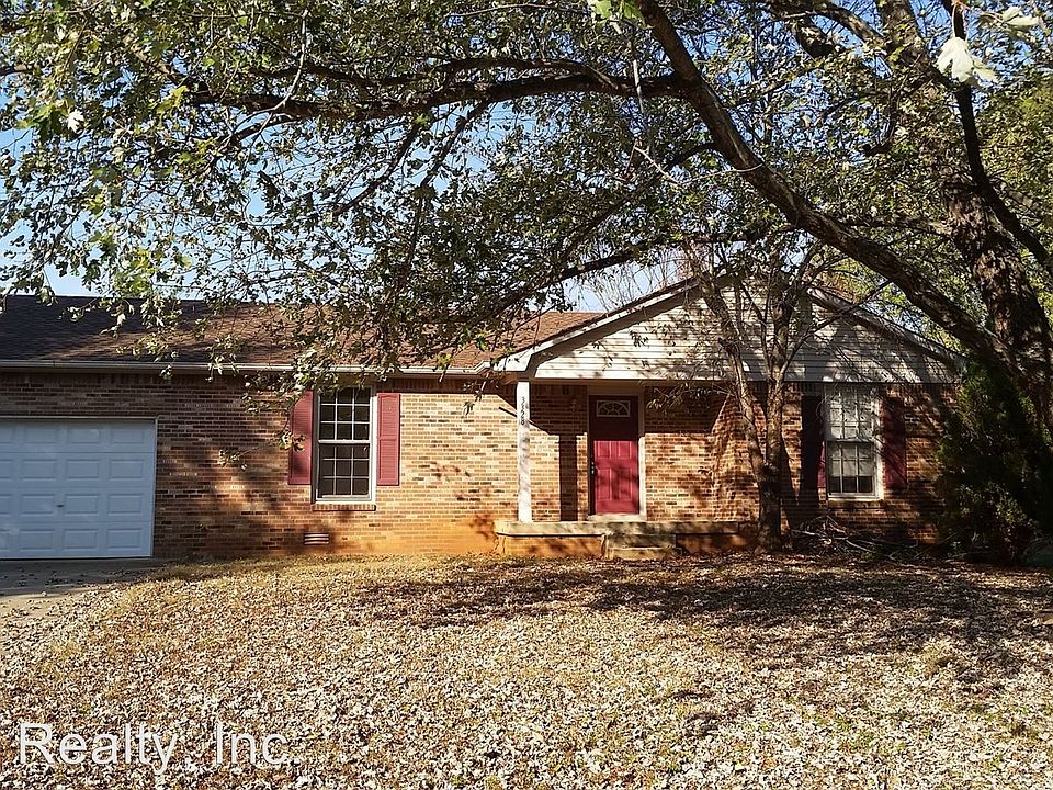 1st image of 3328 Carrie Dr