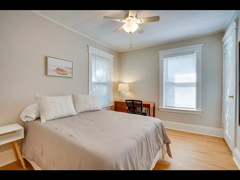 765 Westcott St — Photo 11