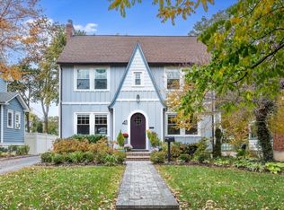 41 Gordonhurst Ave, Montclair, NJ 07043