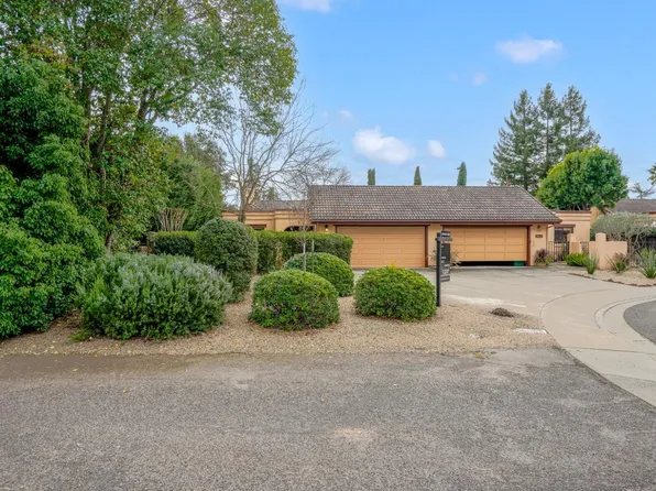 405 La Quinta Ln, Sonoma, CA 95476